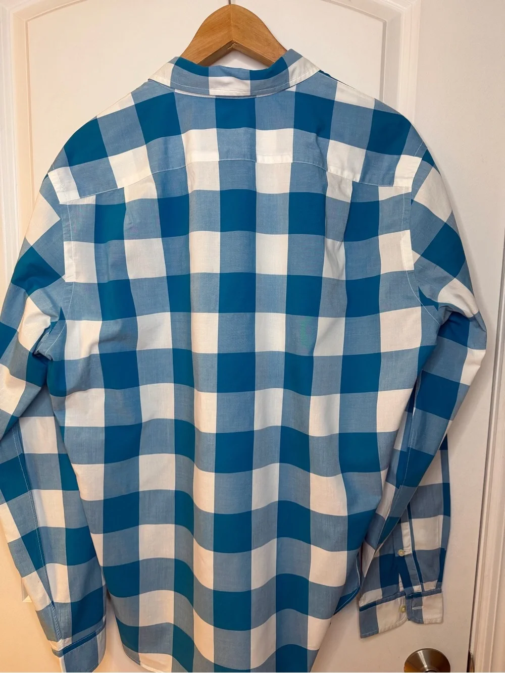 Vintage J. Crew Men’s Blue and White Buffalo Check Button-Down Shirt, size L
